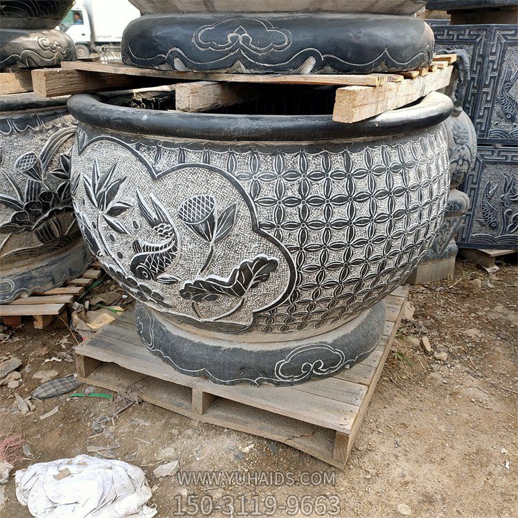 鲤鱼荷花花盆水缸博鱼网页版