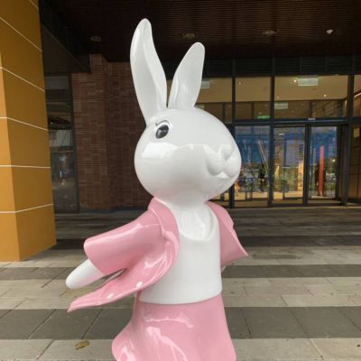 玻璃钢彩绘卡通兔子博鱼网页版
