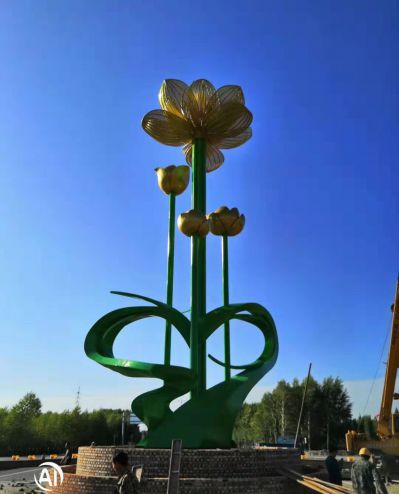 大型企业广场彩色不锈钢花朵绽放博鱼网页版