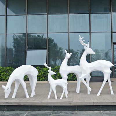 步行街商业街几何不锈钢抽象梅花鹿博鱼网页版