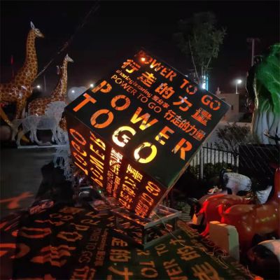 大型不锈钢魔方博鱼网页版镂空发光正方体户外广场景观摆件