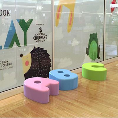 商场创意不锈钢彩绘字母座椅博鱼网页版