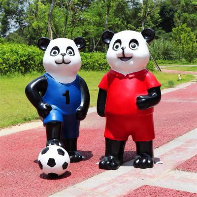 园林公园玻璃钢卡通踢足球的熊猫博鱼网页版