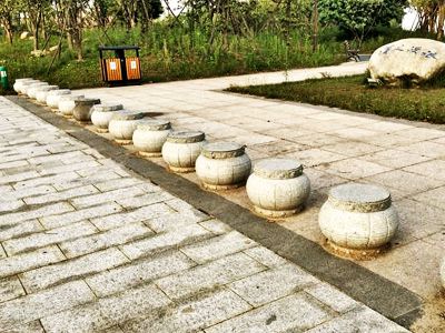 景区公园摆放灯笼砂岩挡车石