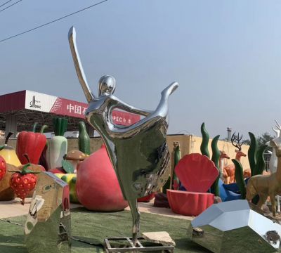 不锈钢镜面舞蹈人物抽象博鱼网页版