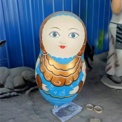 游乐园装饰玻璃钢彩绘民俗小品套娃博鱼网页版