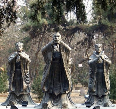 景区广场历史名人刘关张桃园结义人物铜博鱼网页版