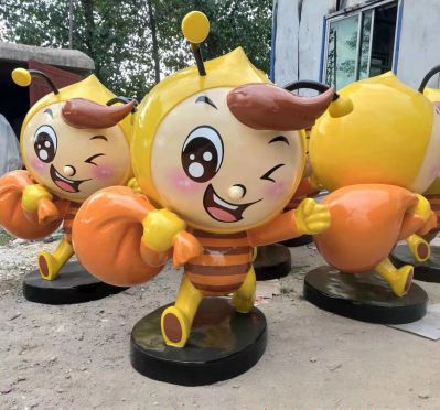 小区景区草坪仿真背包玻璃钢蜜蜂博鱼网页版