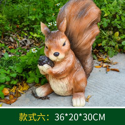 幼儿园一只抱着松子的玻璃钢松鼠博鱼网页版 (2)