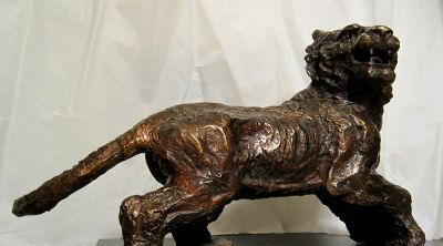 大型室内摆放的玻璃钢抽象虎博鱼网页版