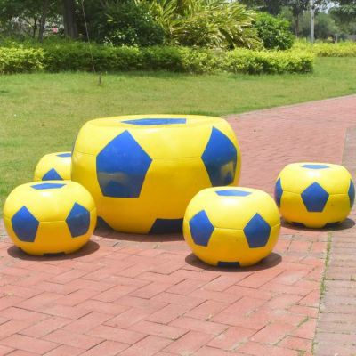 幼儿园摆放玻璃钢喷漆足球圆桌圆凳