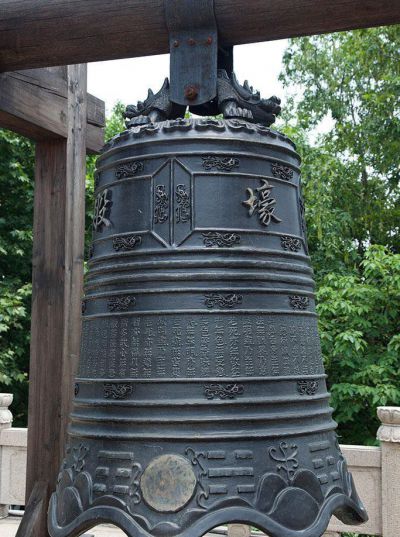 寺庙仿古铜钟博鱼网页版