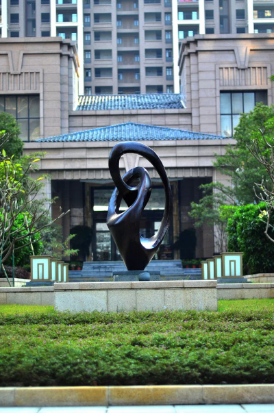 小区不锈钢仿铜个性景观博鱼网页版
