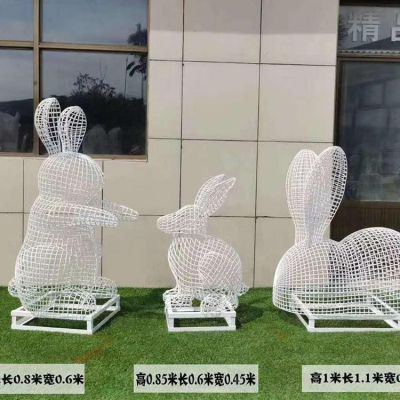 不锈钢户外铁艺镂空松鼠动物博鱼网页版 公园林景观博鱼网页版