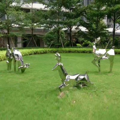 小区草坪摆放不锈钢几何鹿园林景观博鱼网页版