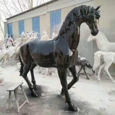 城市广场摆放玻璃钢马动物博鱼网页版工艺品