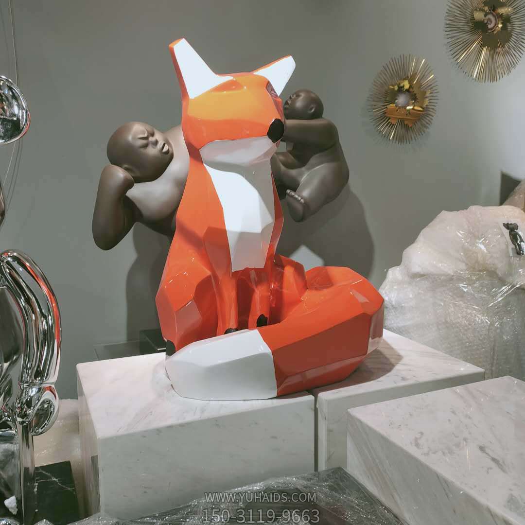 街头坐立的玻璃钢狐狸博鱼网页版