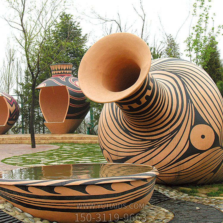 玻璃钢创意瓶子，休闲公园景观博鱼网页版