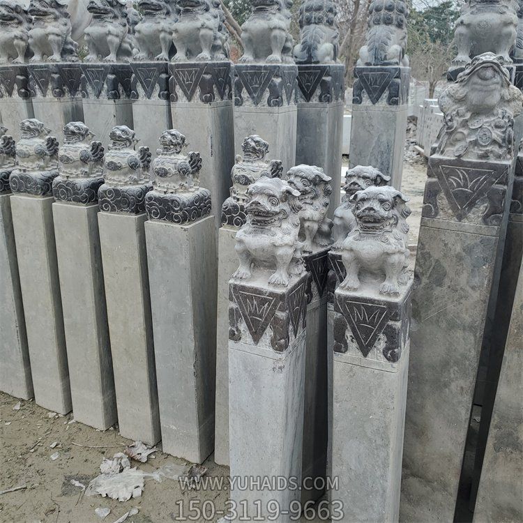 庭院门口摆放青石雕刻仿古抱鼓石博鱼网页版