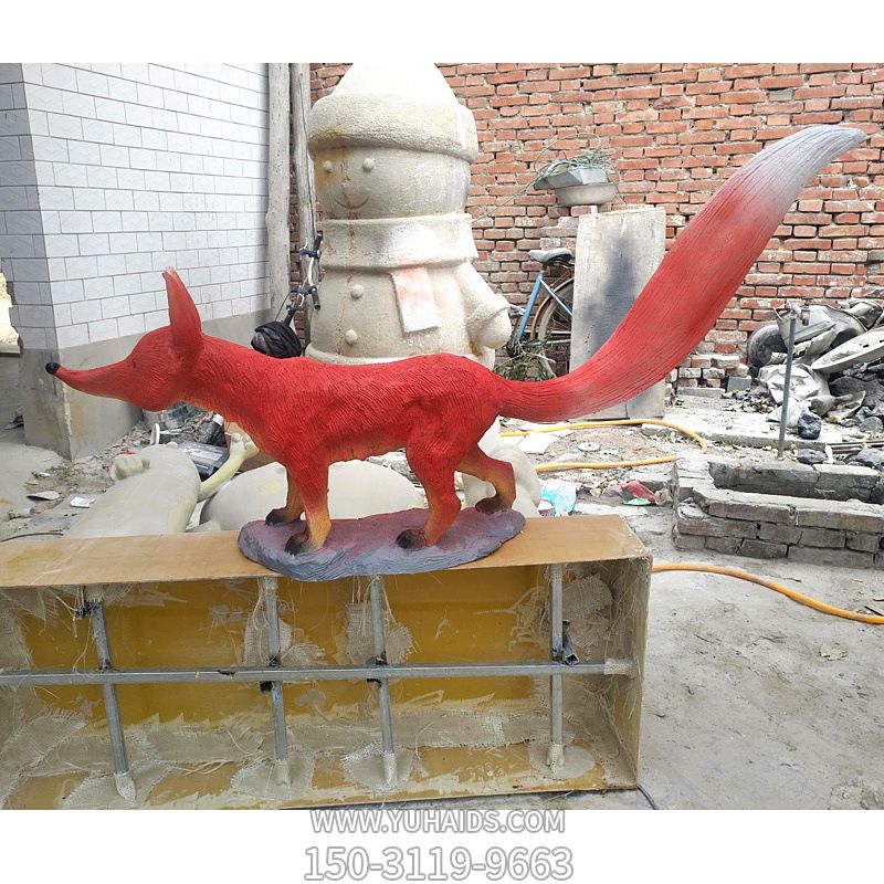 花园玻璃钢抽象狐狸雕像博鱼网页版