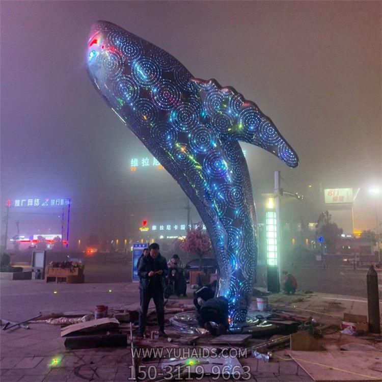 鲸鱼博鱼网页版户外广场不锈钢大型动物景观