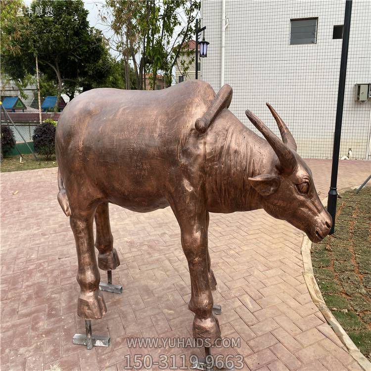 玻璃钢仿铜水牛博鱼网页版公园装饰摆件