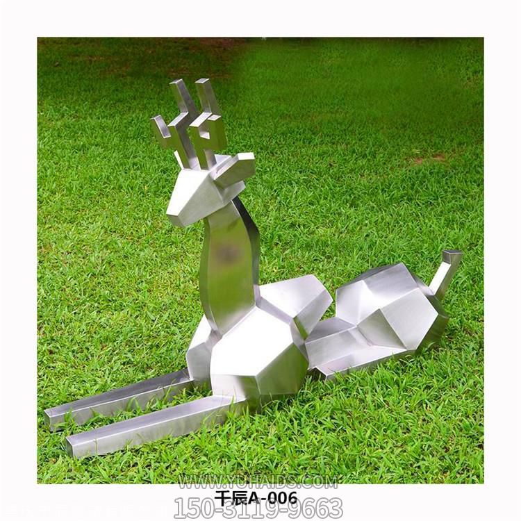 广场不锈钢博鱼网页版 园林景观几何抽象镜面景观博鱼网页版