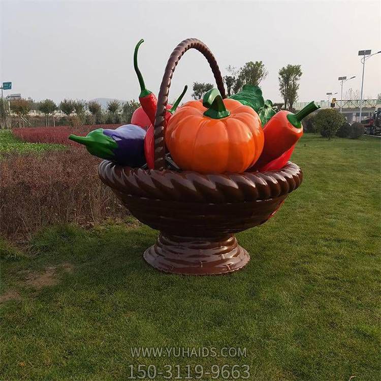 广场大型果篮博鱼网页版玻璃钢彩绘仿真植物蔬菜