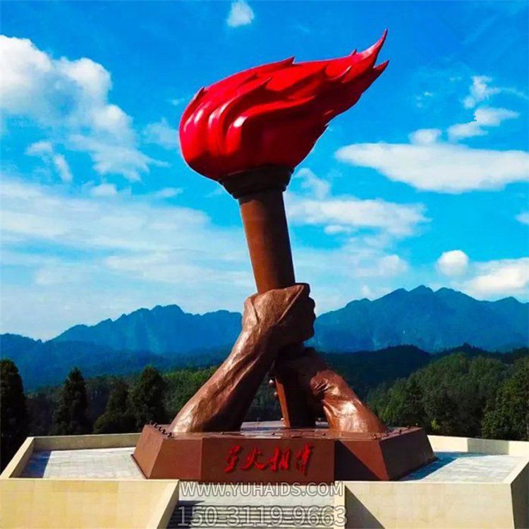 广场大型玻璃钢彩绘火炬博鱼网页版