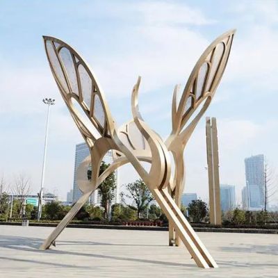 广场摆放大型不锈钢抽象仙鹤景观博鱼网页版