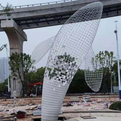 现代主流不锈钢创意大型镂空鲸鱼公园景观博鱼网页版