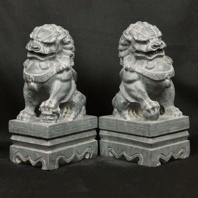 一对大门口砂石石雕的狮子博鱼网页版