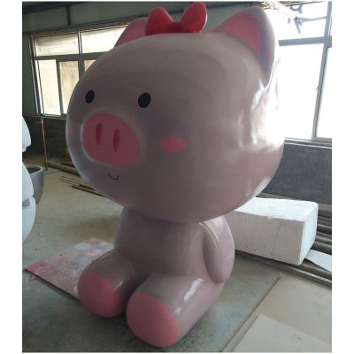 幼儿园一只卡通坐着的玻璃钢猪博鱼网页版