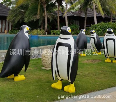 草坪玻璃钢成群结队的企鹅博鱼网页版