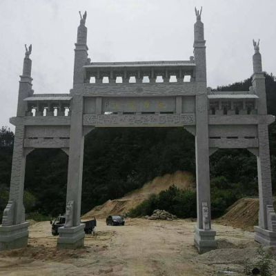 青石石雕大型三门四柱牌坊博鱼网页版
