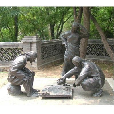 景区户外摆放玻璃钢仿铜古人下棋人物小品博鱼网页版