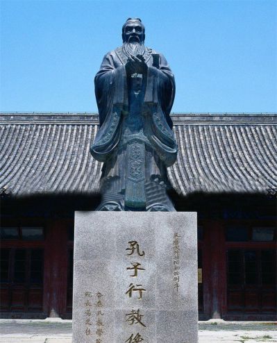 铜雕学院人物孔子博鱼网页版