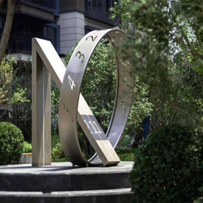 校园广场不锈钢景观园林博鱼网页版摆件