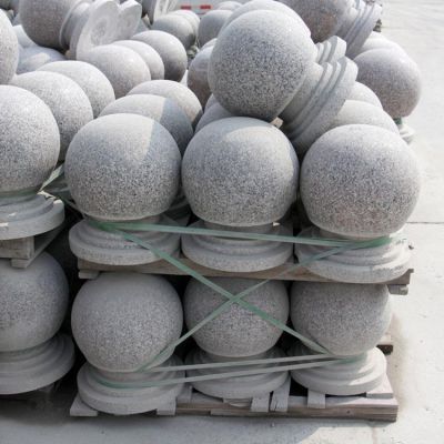 广场街道摆放粗面可涂鸦芝麻灰路障石球