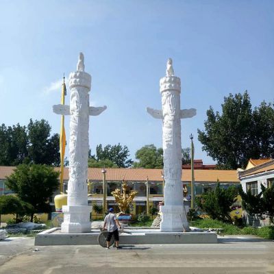 大学广场华表大理石柱子博鱼网页版