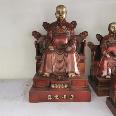 真武祖师坐姿铜像，紫铜红色端坐的真武祖师铸铜博鱼网页版像