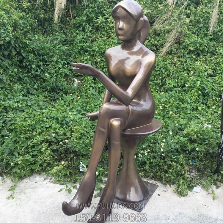 玻璃钢 仿铜现代人像 广场公园美陈艺术摆件人物博鱼网页版
