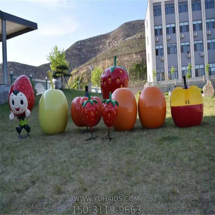 游乐园林草地摆放玻璃钢喷漆仿真水果博鱼网页版