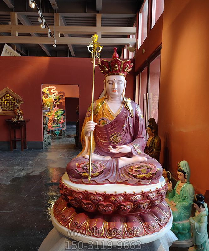 寺庙景区大型玻璃钢彩绘神佛供奉地藏王博鱼网页版