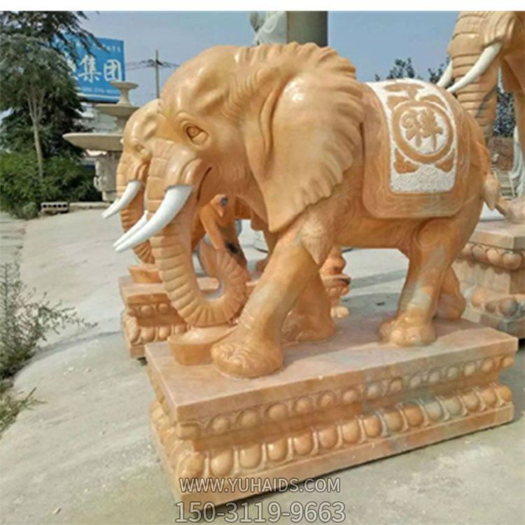 别墅门口晚霞红石雕吉祥大象博鱼网页版