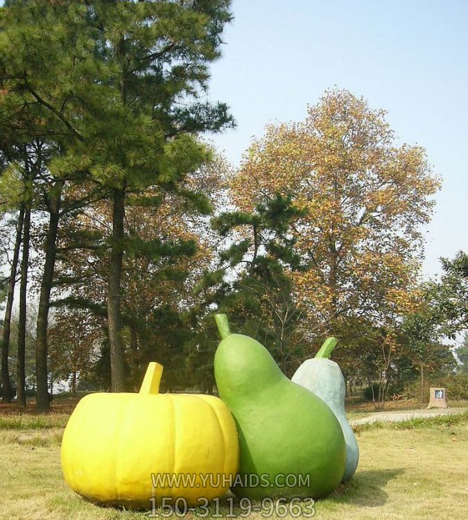 户外草坪摆放玻璃钢彩绘蔬菜南瓜博鱼网页版