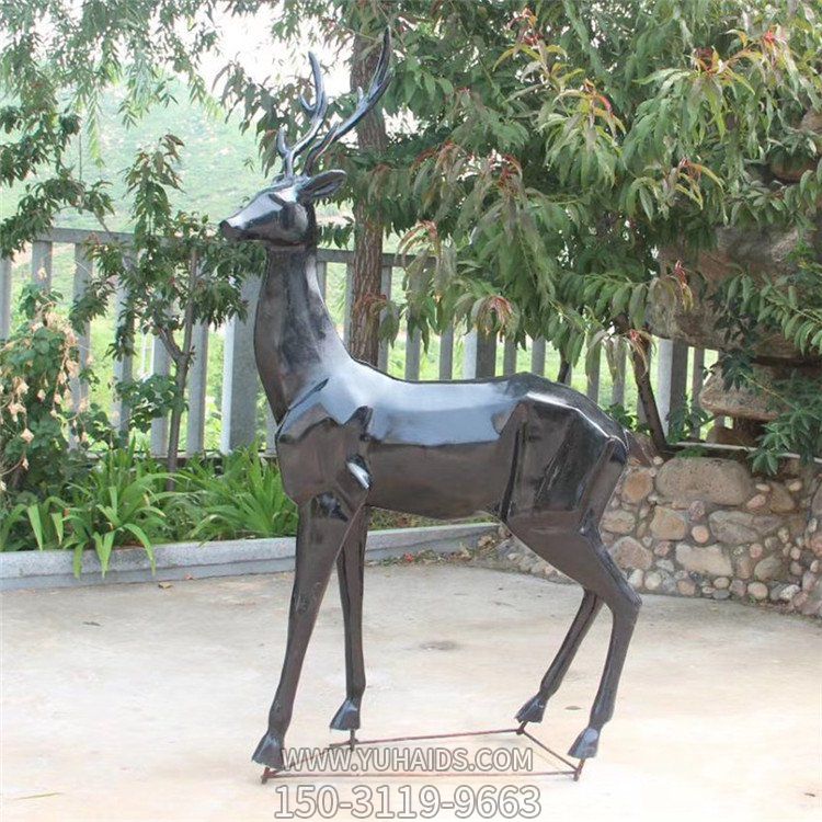 售楼部园林草地摆放玻璃钢喷漆抽象鹿博鱼网页版