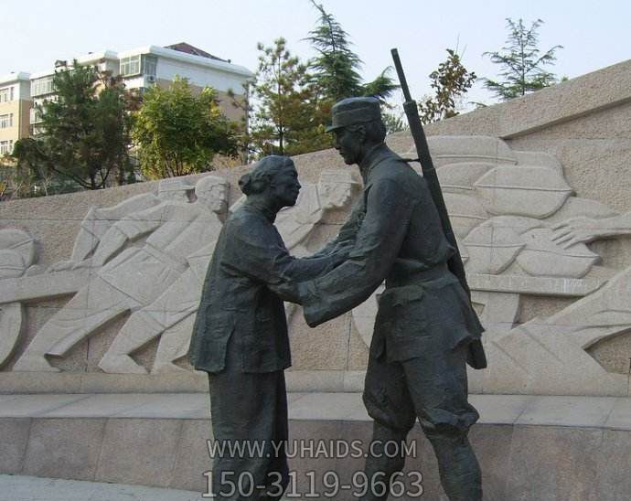 公园创意玻璃钢老奶奶和八路军博鱼网页版