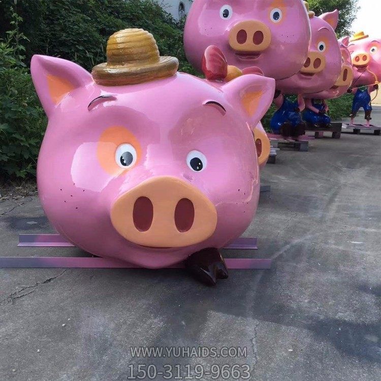 游乐场玻璃钢卡通小猪博鱼网页版