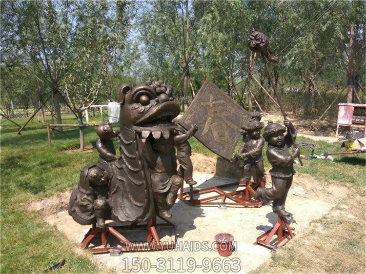 城市街头玻璃钢仿铜人物博鱼网页版景观小品